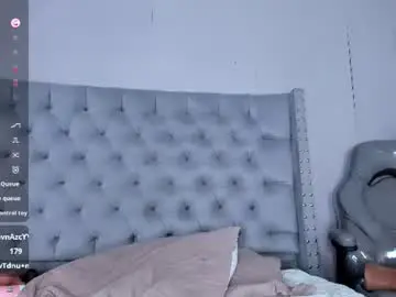 Chaturbate Live Sex Cam of alexamora__