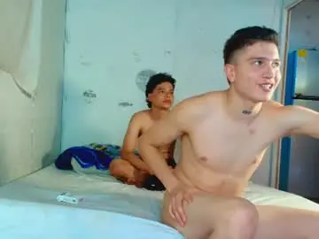 Chaturbate Live Sex Cam of makell_bundchen