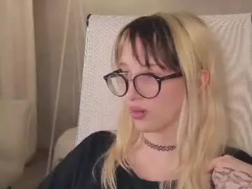 Chaturbate Sex Cam of eevamarie