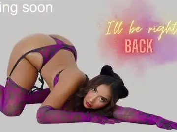 Chaturbate Nude Webcam of mia_lacy