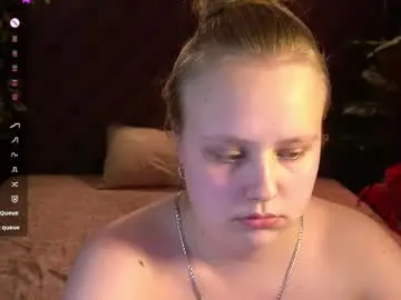 Chaturbate Watch Live Sex Cams of crystallpaws_