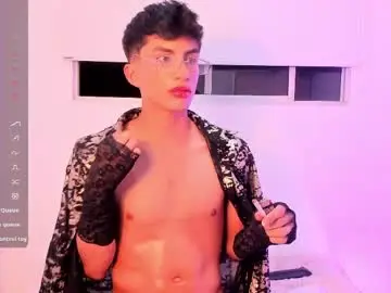 Chaturbate Free Porn Cam of erick_velveth