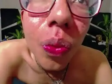 Chaturbate Free Porn Cam of playful__fox
