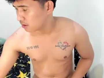 Chaturbate Live Sex Cam of jamesthebigcockxxx