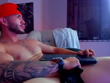 Chaturbate Best live sex cam show of vincentblack_
