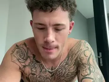 Chaturbate Live Sex Cam of bigjonnnnnn