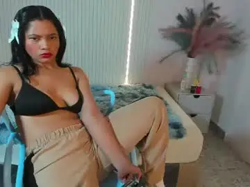 Chaturbate Sex Cam of emmaray3