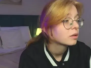 Chaturbate Live Sex Cam of foxxxypolly