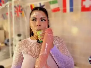 Chaturbate Free Porn Cam of nicolemorelli2