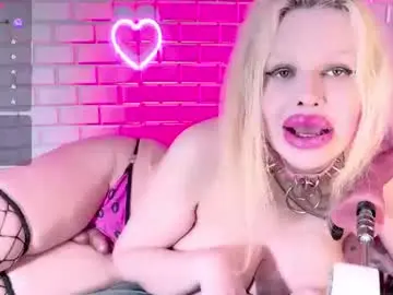 Chaturbate Live Sex Cam of tanyangel90