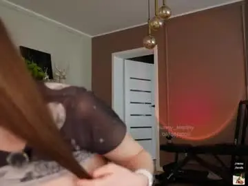 Chaturbate Live Sex Cam of bunny_marthy