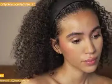 Chaturbate Best live sex cam show of amnie_