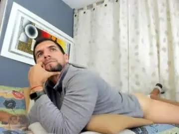 Chaturbate Free Porn Cam of juleslatin122