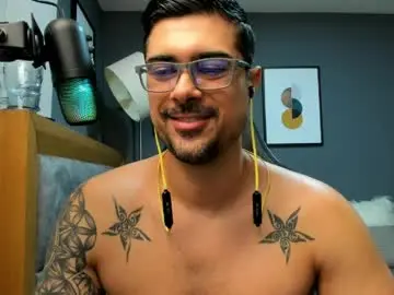 Chaturbate Live Porn of adam_clarke