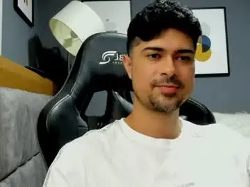 Chaturbate Best live sex cam show of adam_clarke