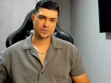 Chaturbate Adult Webcams of adam_clarke