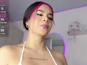 Chaturbate Adult Webcams of emalinda__hills