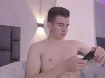 Chaturbate Watch Live Sex Cams of mikaelslow