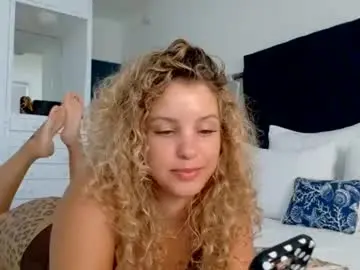 Chaturbate Adult Video Chat of theislandgirl
