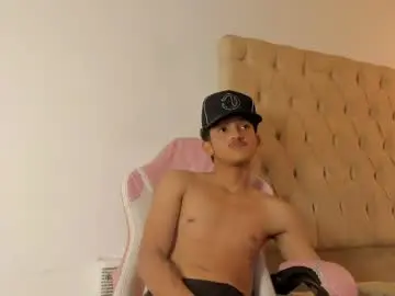 Chaturbate Live Sex Cam of alpha_marcus