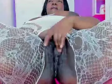 Chaturbate Live Sex Cam of roxy_sexy69