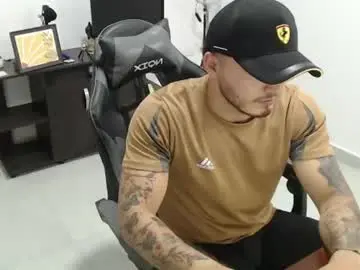 Chaturbate Best live sex cam show of thiago_420