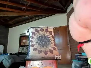 Chaturbate Sex Chat of little_izzi