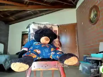 Chaturbate Adult Video Chat of little_izzi