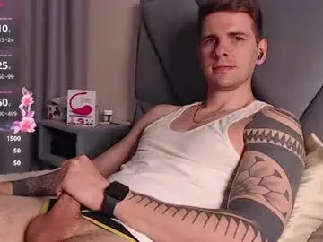 Chaturbate Best live sex cam show of mr_longboy