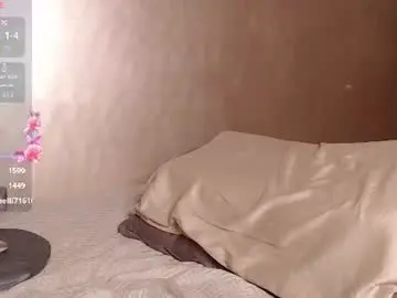 Chaturbate Live Sex Cam of mr_longboy