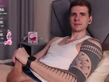 Chaturbate Live Sex of mr_longboy