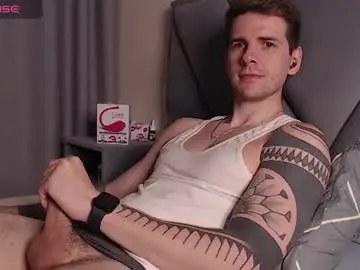 Chaturbate Live Sex of mr_longboy