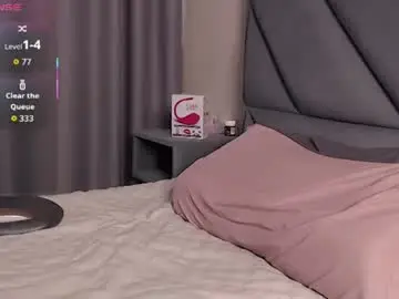 Chaturbate Live Sex Cam of mr_longboy