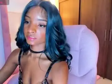 Chaturbate Live Sex Cam of alika_houston