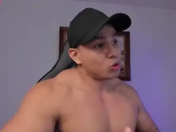 Chaturbate Free Live Porn of roy__constance