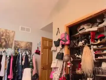 Chaturbate Watch Live Sex Cams of jessyboi0504