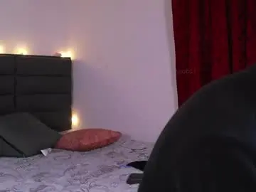 Chaturbate Live Sex Cam of lady_boobs1