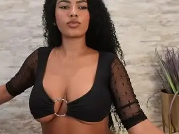 Chaturbate Best live sex cam show of naomixjones1