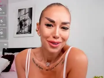 Chaturbate Watch Live Sex Cams of elinamoon_