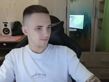 Chaturbate Adult Video Chat of golden_boyyy21