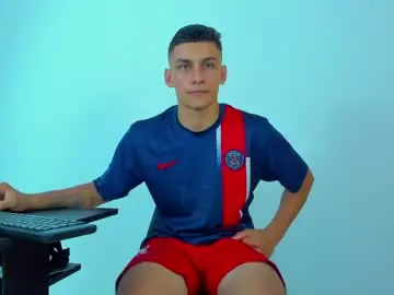 Chaturbate Live Sex of max_wild01