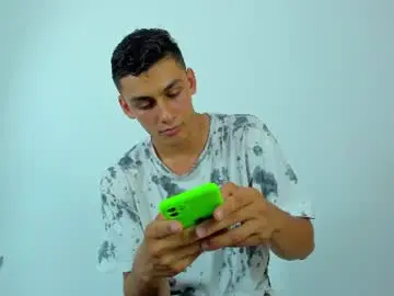Chaturbate Live Sex Cam of max_wild01
