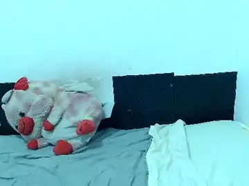 Chaturbate Sex Chat of mikhayla_and_zeus_room