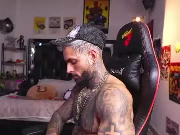 Chaturbate Best live sex cam show of logan_hugh8