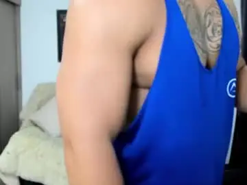 Chaturbate Live Sex Cam of fabian_arango
