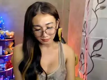 Chaturbate Adult Video Chat of pia_worthsback