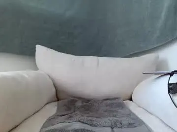 Chaturbate Nude Webcam of yngstud24