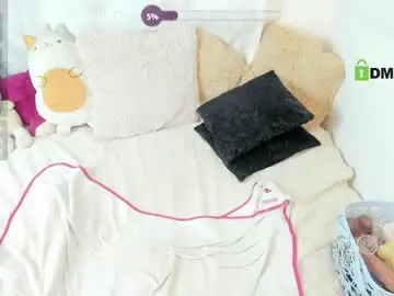 Chaturbate Live Sex of hallestrawberry69
