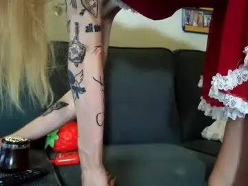 Chaturbate Live Sex Cam of sweetgirlls