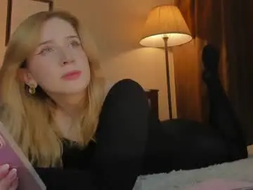 Chaturbate Live Sex Cam of lavender_tender